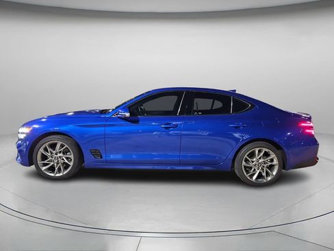 Used 2022 Genesis G70 2.0T image 3