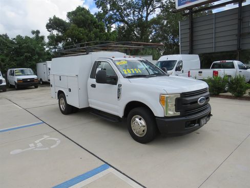 Used 2017 Ford F350 XL RWD image 1