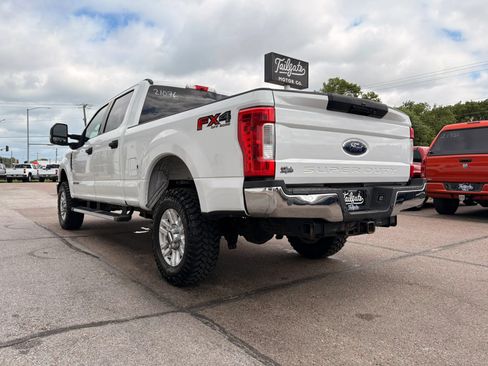 Used 2019 Ford F250 XLT w/ XLT Value Package AWD/4WD image 5