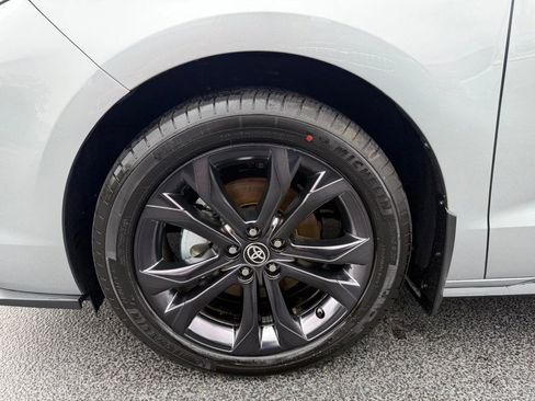 Used 2025 Toyota Sienna XSE image 36