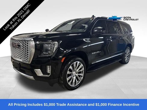 Used 2021 GMC Yukon XL Denali image 1