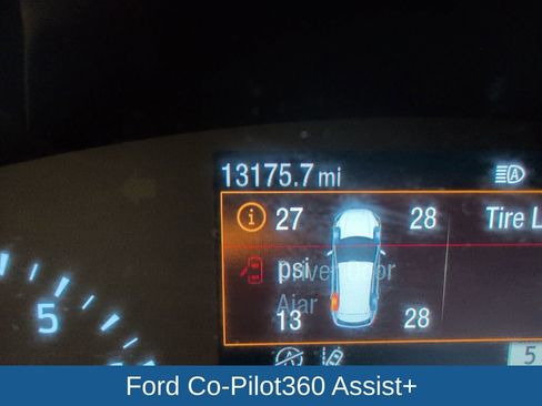 Used 2022 Ford Escape SE w/ SE Sport Appearance Package image 24