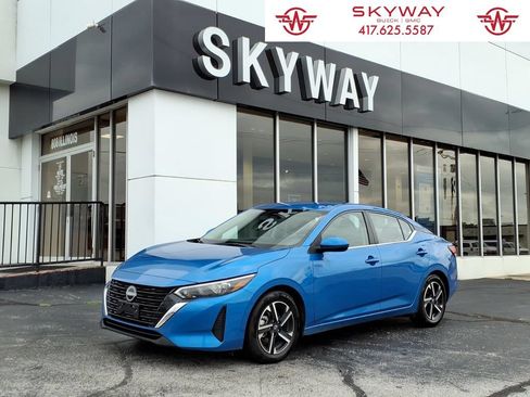 Used 2024 Nissan Sentra SV FWD image 1