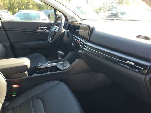 New 2026 Kia Sportage SX image 33