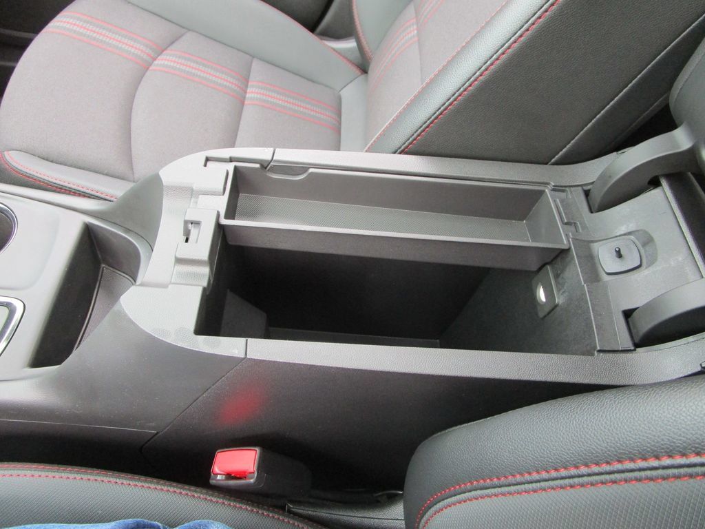 Used 2024 Chevrolet Equinox RS FWD image 45