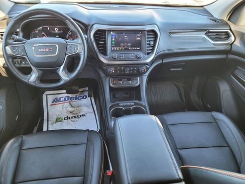 Used 2023 GMC Acadia AT4 w/ Technology Package image 12