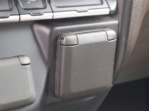 Used 2022 Chevrolet Silverado 2500 LT w/ Convenience Package image 24