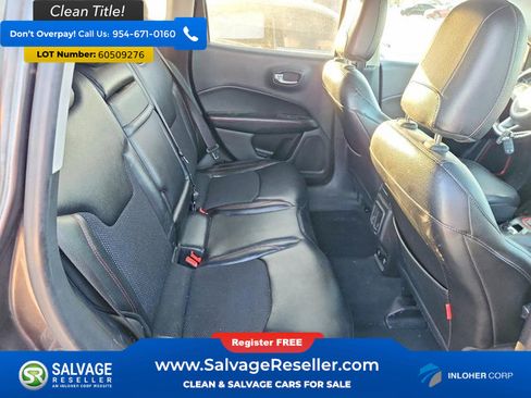 Used 2018 Jeep Compass Trailhawk AWD/4WD image 15
