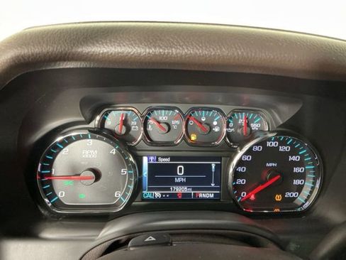 Used 2016 Chevrolet Suburban LTZ image 16