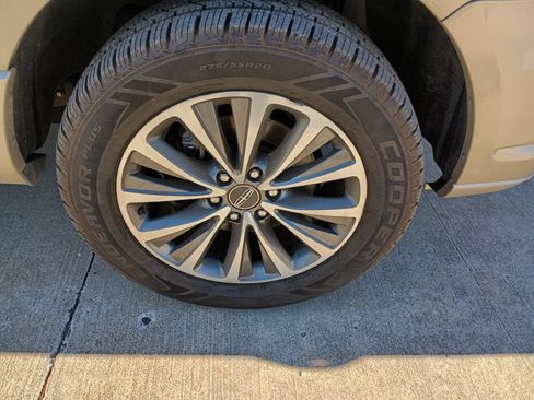 Used 2017 Lincoln Navigator L Select image 39