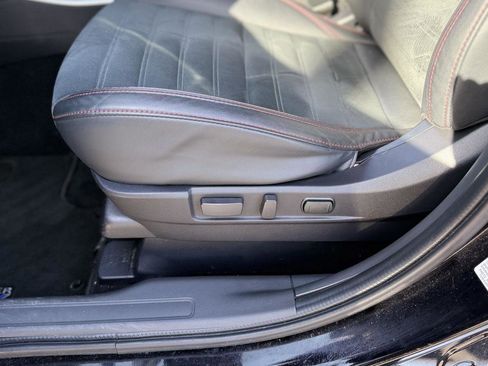 Used 2022 Mitsubishi Outlander LE image 15