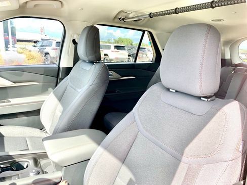 Used 2026 Ford Explorer Active RWD image 15