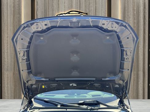 Used 2024 Volvo S90 T8 Ultimate w/ Lounge Package image 14