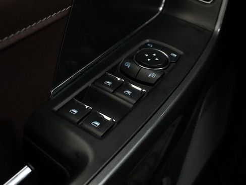 Used 2023 Ford F150 Lariat w/ Equipment Group 502A High image 8