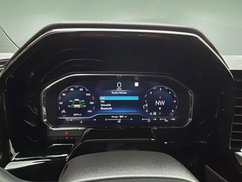 Used 2023 Chevrolet Silverado 1500 High Country w/ High Country Premium Package image 17