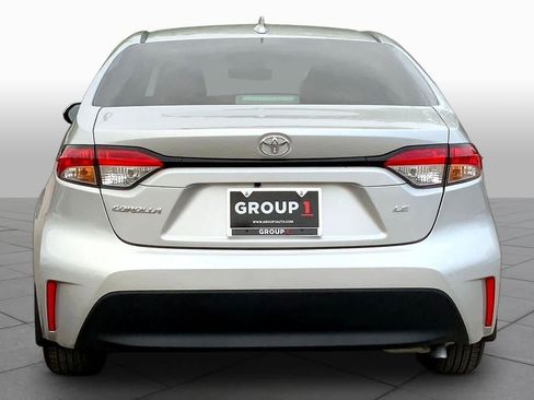 Used 2026 Toyota Corolla LE image 5