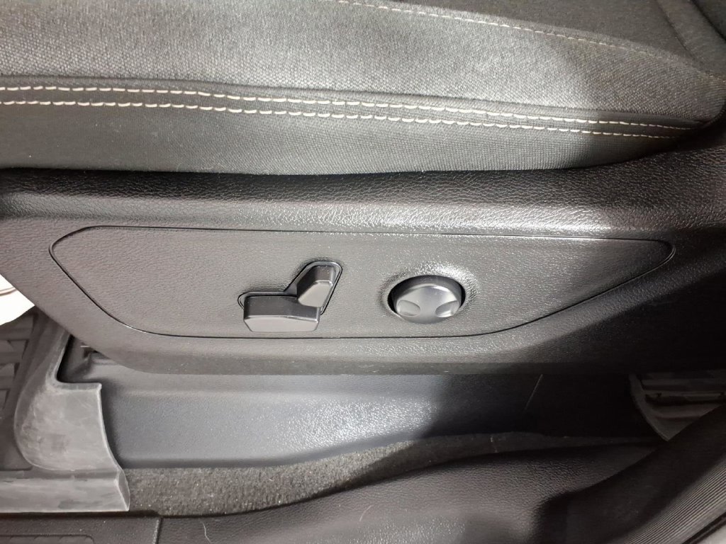 Used 2023 RAM 1500 Big Horn AWD/4WD image 15