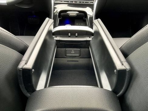 Used 2026 Mercedes-Benz C 300 4MATIC Sedan image 17