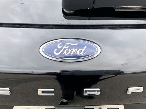 Used 2022 Ford Escape SE w/ Convenience Package FWD image 30