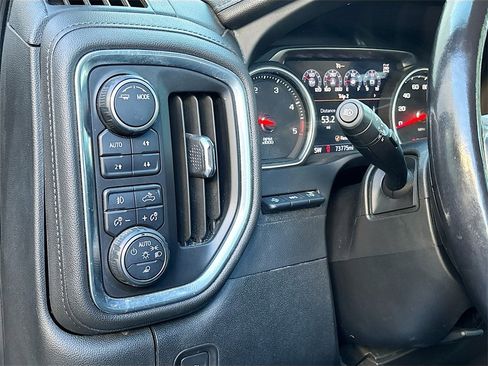 Used 2022 Chevrolet Silverado 2500 LTZ w/ LTZ Premium Package image 10