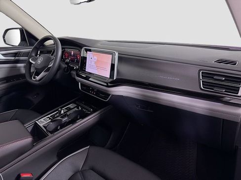 New 2026 Volkswagen Atlas Peak Edition AWD/4WD image 31