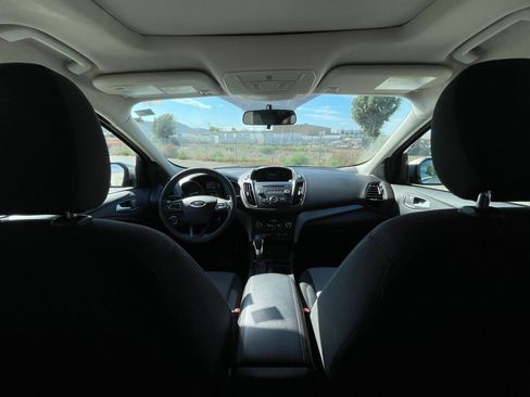 Used 2018 Ford Escape SE FWD image 14