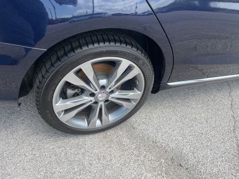 Used 2017 Mercedes-Benz C 300 4MATIC Sedan image 15