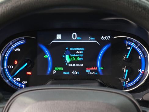 Used 2023 Toyota RAV4 XLE image 15