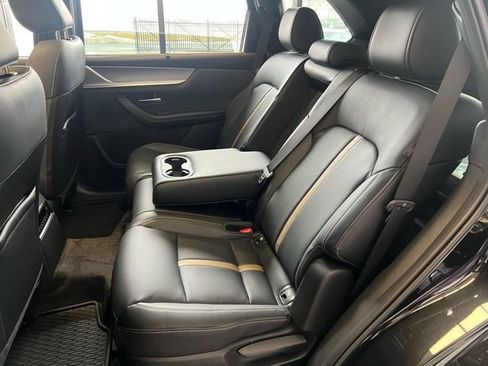 New 2026 MAZDA CX-90 Plug-In Hybrid w/ Preferred image 17