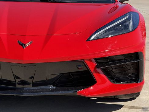 Used 2024 Chevrolet Corvette Stingray Preferred Conv w/ 2LT image 8