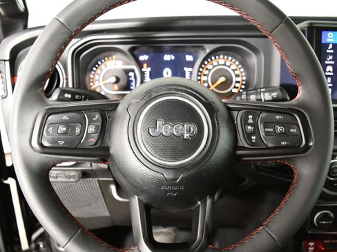 Used 2024 Jeep Wrangler Unlimited Rubicon image 21