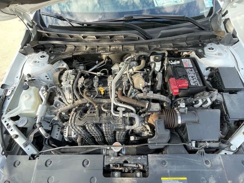 Used 2024 Nissan Altima 2.5 SV image 26