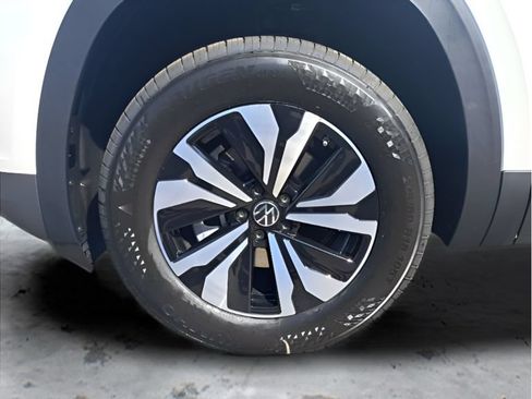 New 2026 Volkswagen Atlas Cross Sport SE AWD/4WD image 30