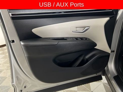 Used 2022 Hyundai Tucson SEL FWD image 11