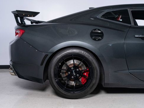 Used 2018 Chevrolet Camaro SS RWD image 24