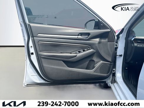 Used 2023 Nissan Altima 2.0 SR image 20