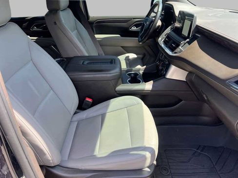 Used 2023 Chevrolet Tahoe LT w/ Luxury Package RWD image 10