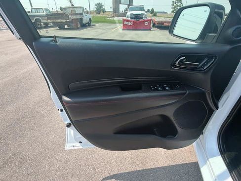 Used 2023 Dodge Durango GT AWD/4WD image 9