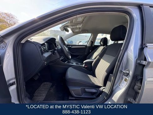 Certified 2025 Volkswagen Jetta S FWD image 28