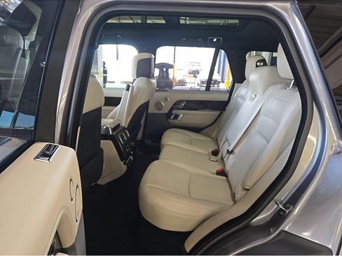 Used 2021 Land Rover Range Rover HSE AWD/4WD image 9