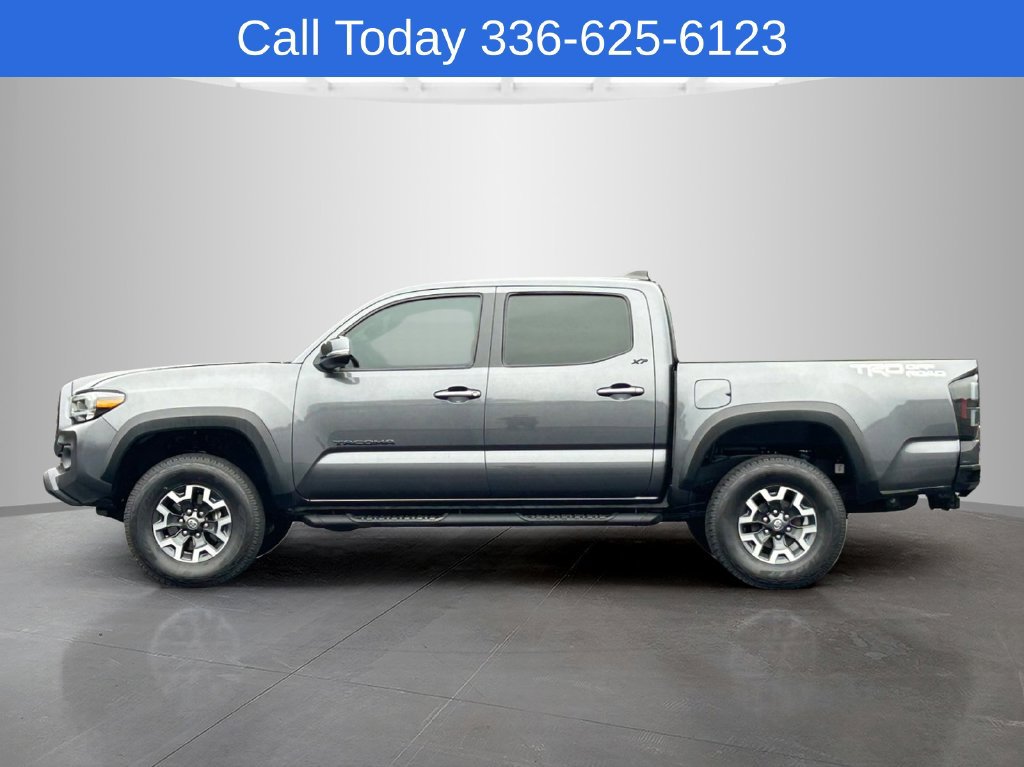 Used 2022 Toyota Tacoma TRD Off-Road w/ TRD Premium Off Road Package RWD image 2