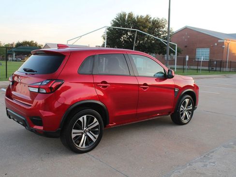 Used 2020 Mitsubishi Outlander Sport ES image 11