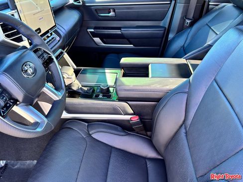 Used 2024 Toyota Tundra Platinum AWD/4WD image 20