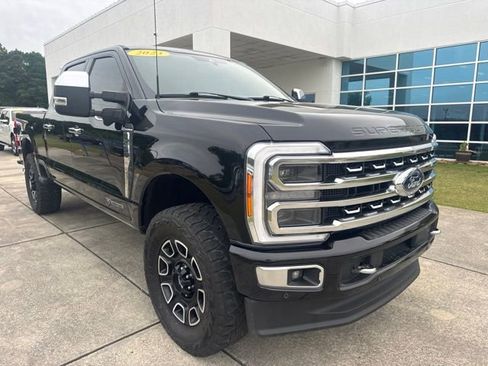 Used 2023 Ford F250 Platinum AWD/4WD image 1