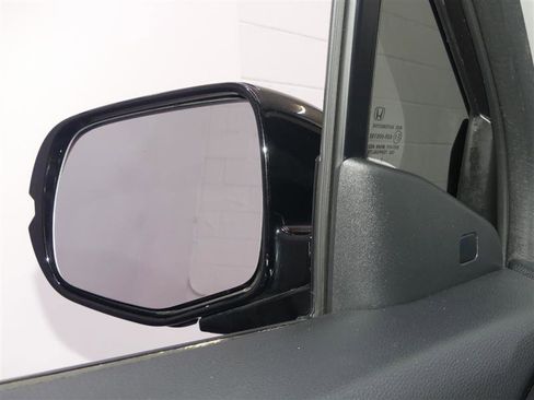 Used 2018 Honda Pilot Elite image 14