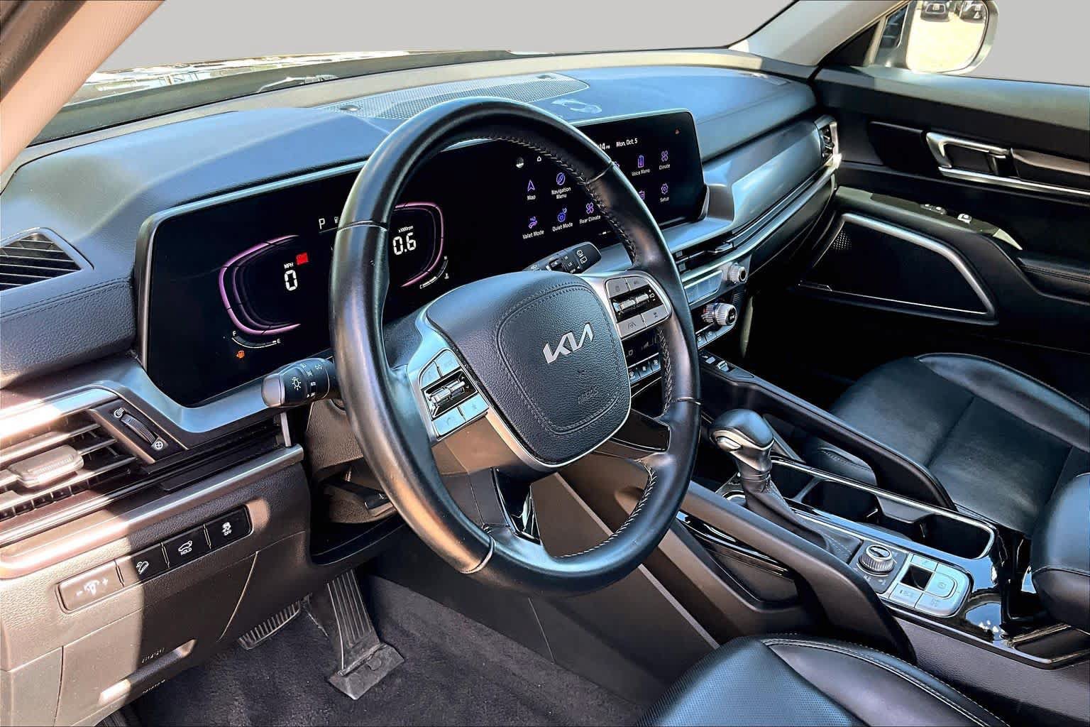 Used 2025 Kia Telluride S AWD/4WD image 18
