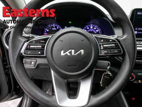 Used 2023 Kia Forte LXS w/ LXS Technology Package FWD image 10