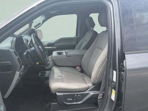 Used 2018 Ford F150 XLT w/ Equipment Group 302A Luxury AWD/4WD image 43