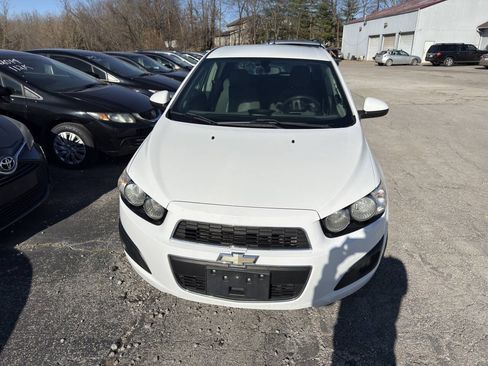 Used 2016 Chevrolet Sonic LS FWD image 4