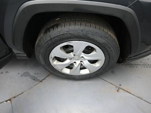 Used 2021 Toyota RAV4 LE w/ Carpet Mat Package (TMS) image 28